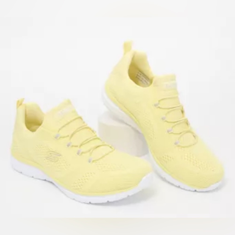 Skechers Pure Radiance Wide Fit Mesh Bungee Sneakers Yellow 8.5 W